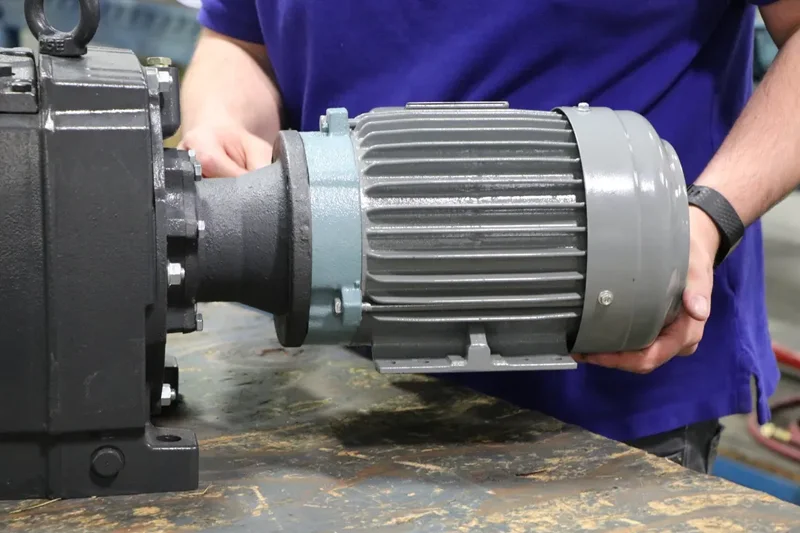 Keuntungan gearbox di bidang pertanian